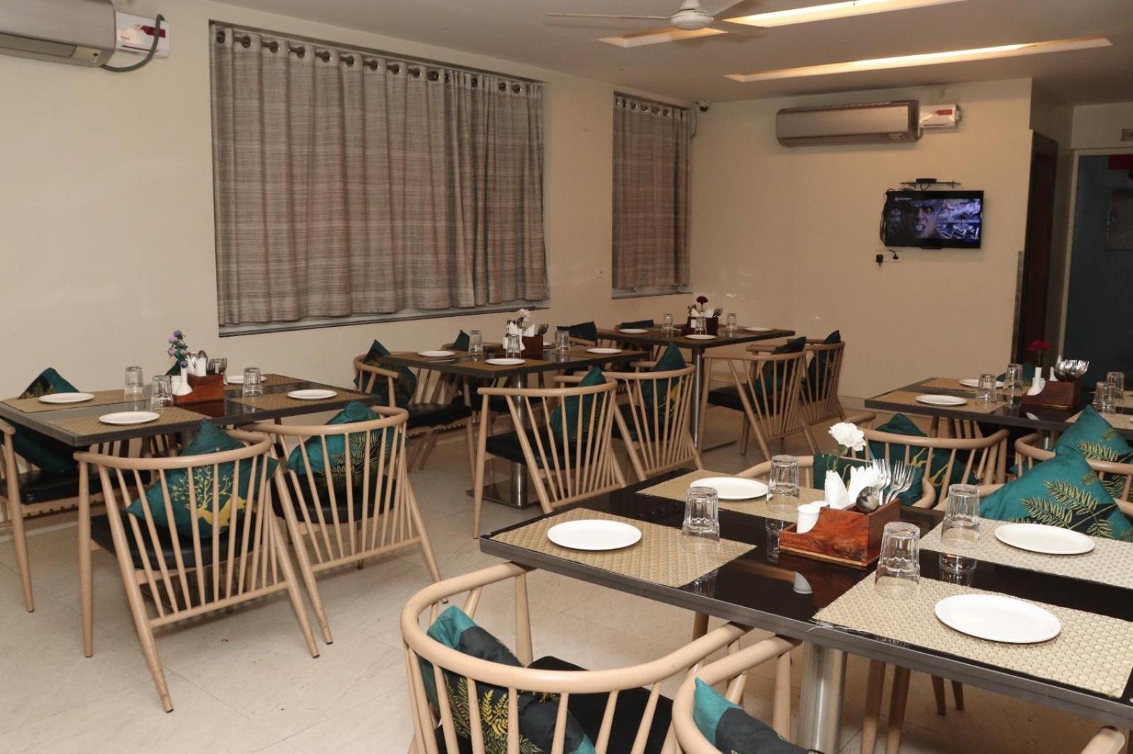 Hotel Raviraj, Chhatrapati Sambhaji Nagar Aurangabad  Exteriör bild