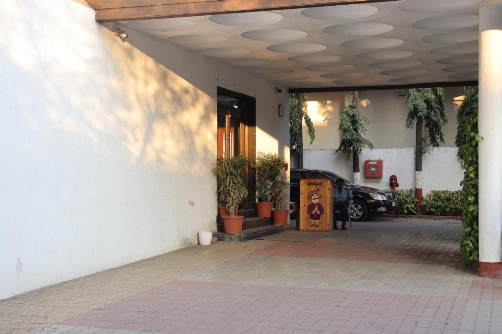 Hotel Raviraj, Chhatrapati Sambhaji Nagar Aurangabad  Exteriör bild