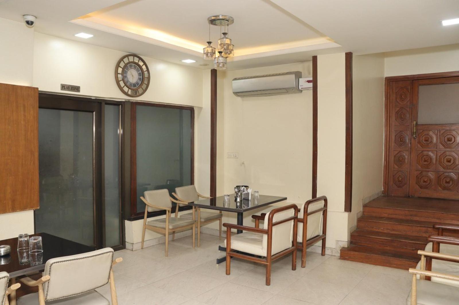 Hotel Raviraj, Chhatrapati Sambhaji Nagar Aurangabad  Exteriör bild